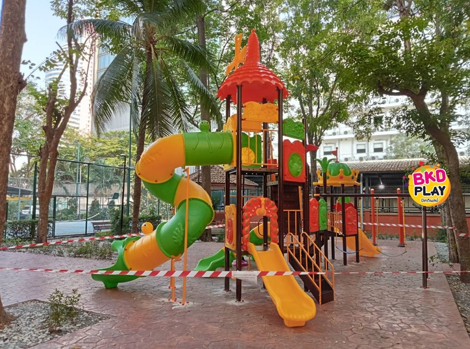 เครื่องเล่นสนามกลางแจ้ง,ชุดมงกุฏกังหันหรรษา สไลเดอร์, กระดานลื่น, สนามเด็กเล่น สวนสนุกเด็ก งบสพฐ ประชารัฐ, ราคาโรงงาน