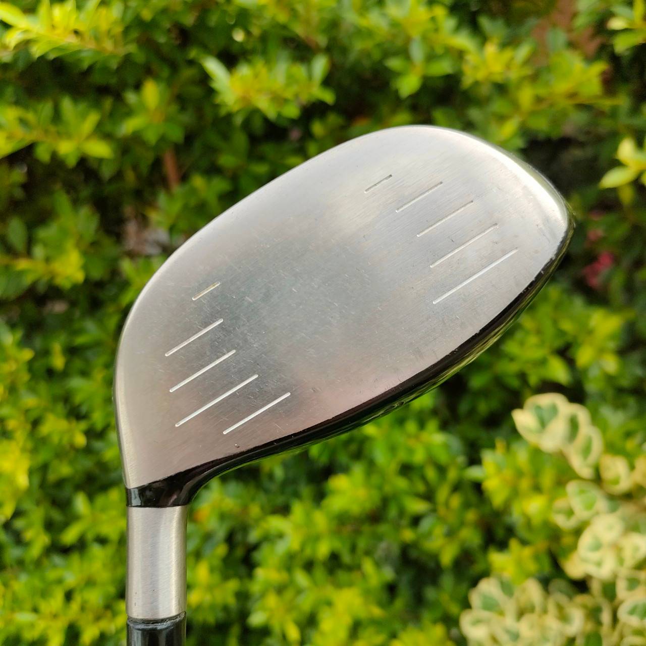 DRIVER TAYLORMADE R540 องศา 10.5 ก้าน TM-500 PLUS FLEX R *มาพร้อม COVER ตรงรุ่น!!!* ตีไกล เร่งสปีดได้ดีมากๆ แอโร่ไดนามิค **ตำหนิตรงคอไม้เคลื่อน** ไม้กอล์ฟมือสอง ของแท้ BY NakaraLuxurious