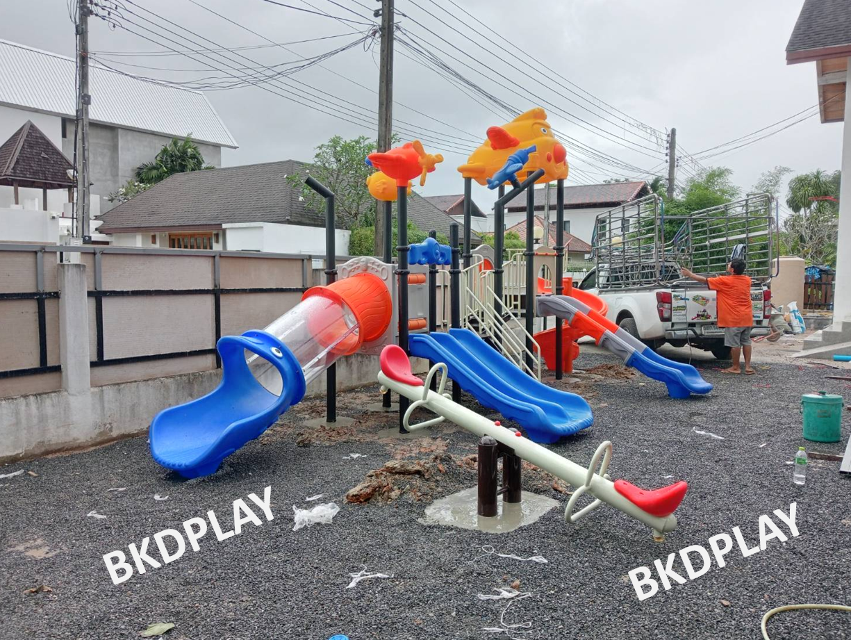 เครื่องเล่นสนามกลางแจ้ง-ในร่ม,ชุดตะลุยเพื่อนรัก กระดานลื่น, ของเล่น,ครุภัณฑ์สนามเด็กเล่น, สพฐ,โครงการโรงเรียนประชารัฐ playground,สไลเดอร์,ของเล่นเสริมพัฒนาการ,เครื่องเล่นสนาม, สนามเด็กเล่น