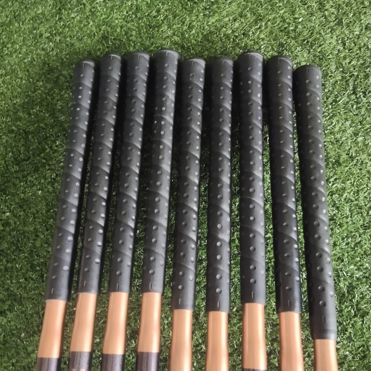 ชุดเหล็ก Taylormade BURNER ก้านเด้ง Bubble Shaft พองตรงกลาง (Bubble) เพิ่มความเร็วในการสวิง