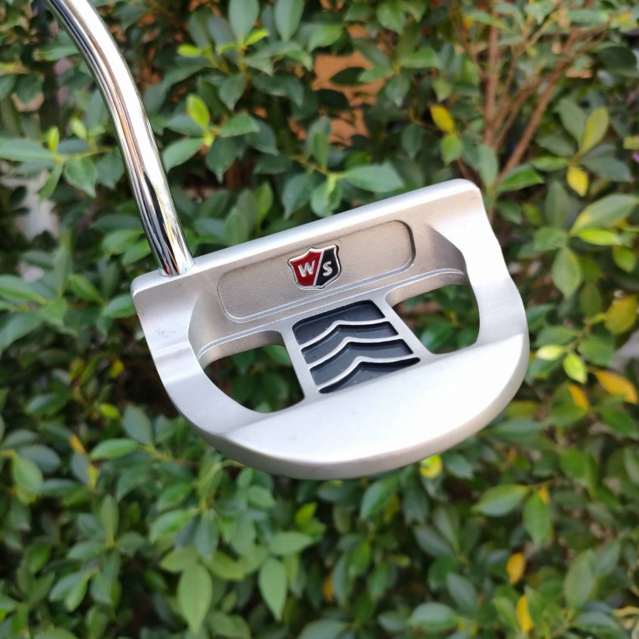 PUTTER WILSON STAFF 8865 ความยาว 34 นิ้ว เป็นซีรี่พรีเมี่ยมของ แบรด์ WILSON หน้าสัมผัสแบบพิเศษ