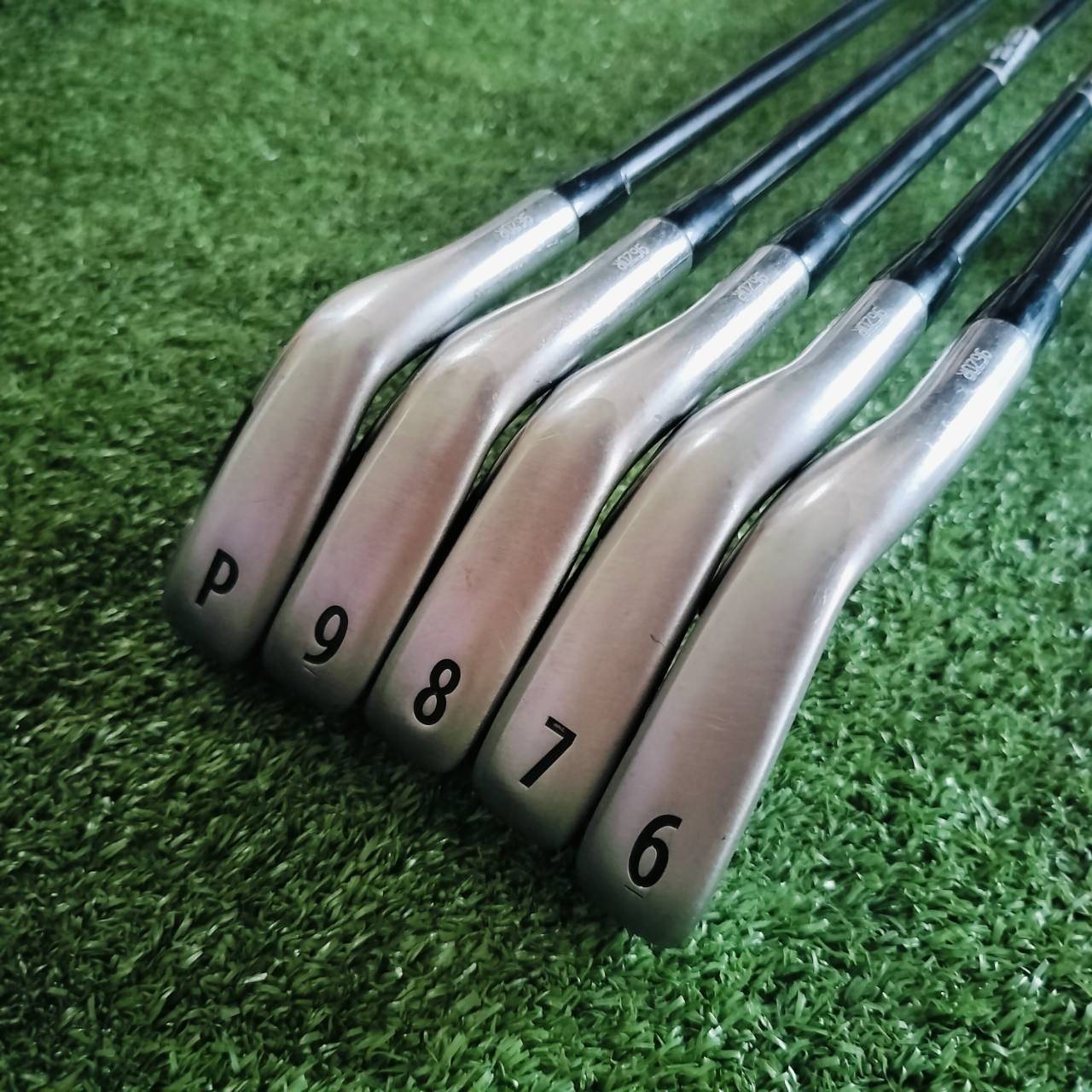 *** ไม้กอล์ฟมือซ้าย *** ชุดเหล็ก Titleist AP1 712 ก้าน TOUR AD 65i FLEX R ก้านเด็ดมาก แค่ก้านก็คุ้มแล้ว!!! ไม้กอล์ฟพรีเมี่ยมมือสอง ของแท้ By NakaraLuxurious