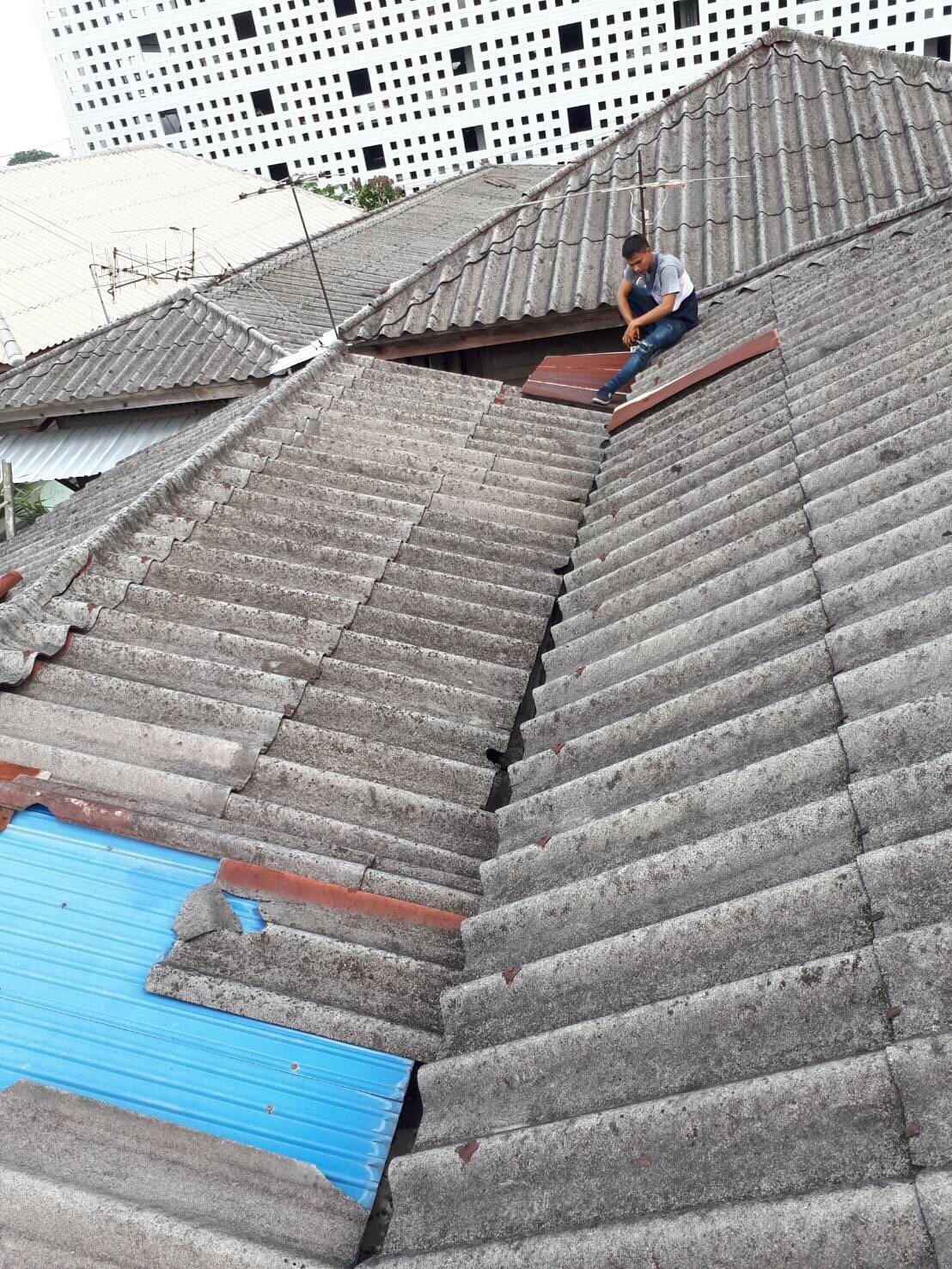 งานเปลี่ยนหลังคาบ้านพักรถไฟบางกอกน้อย การรถไฟแห่งประเทศไทย