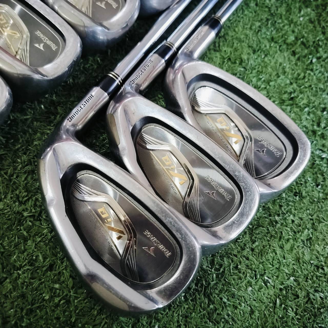 ชุดเหล็กหน้าเด้ง!!! TOURSTAGE VIQ พรีเมี่ยมญี่ปุ่น MADE IN JAPAN มีเหล็ก 4 5 6 7 8 9 เเละ PW ก้าน N.S.PRO 900GH FLEX S ก้านเหล็กเบาแค่ 90 กรัมเท่านั้น ไม้กอล์ฟพรีเมี่ยมมือสอง ของแท้ By NakaraLuxurious