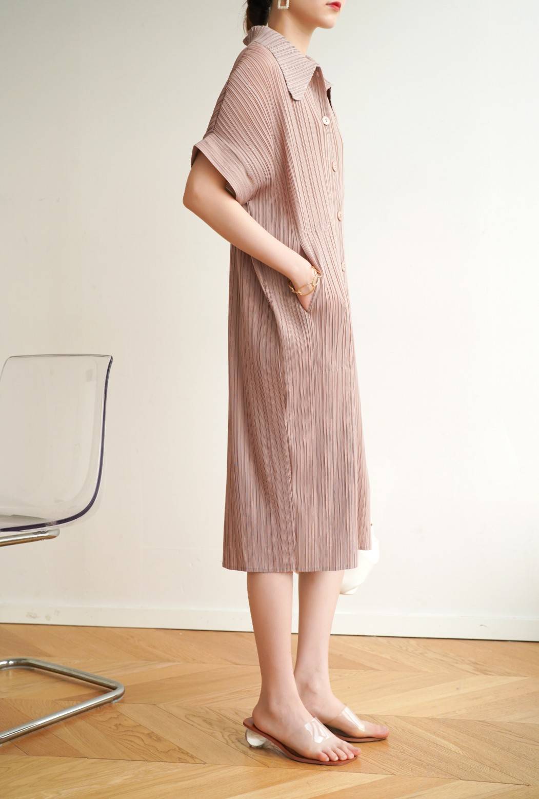 2MUAY รุ่น GJO2087 COLLAR BUTTON FRONT PLEAT DRESS เดรสอัดพลีทงานคุณภาพ 9สี FREE SIZE