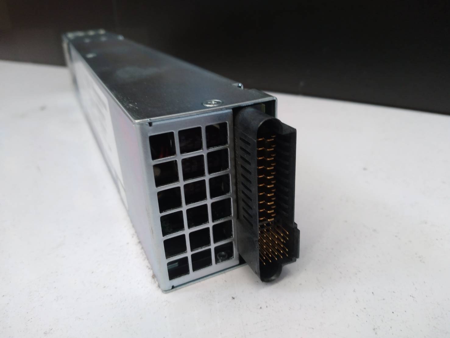 Cisco UCS-PSU-6248UP-AC 100-240V 750W AC Power Supply Module 341-0437-01