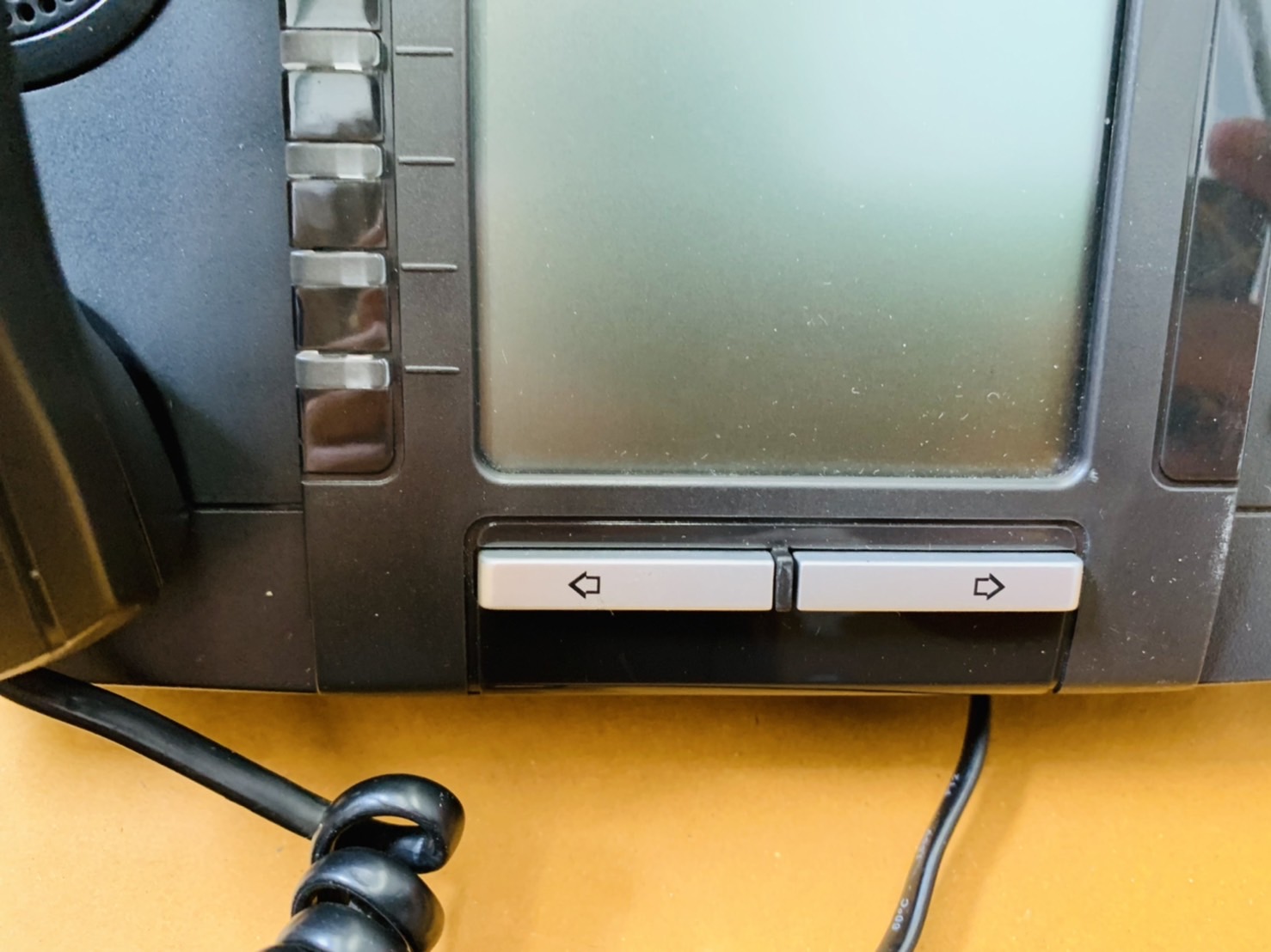 Mitel 5320e IP Phone (ราคานี้ไม่รวม Adapter)