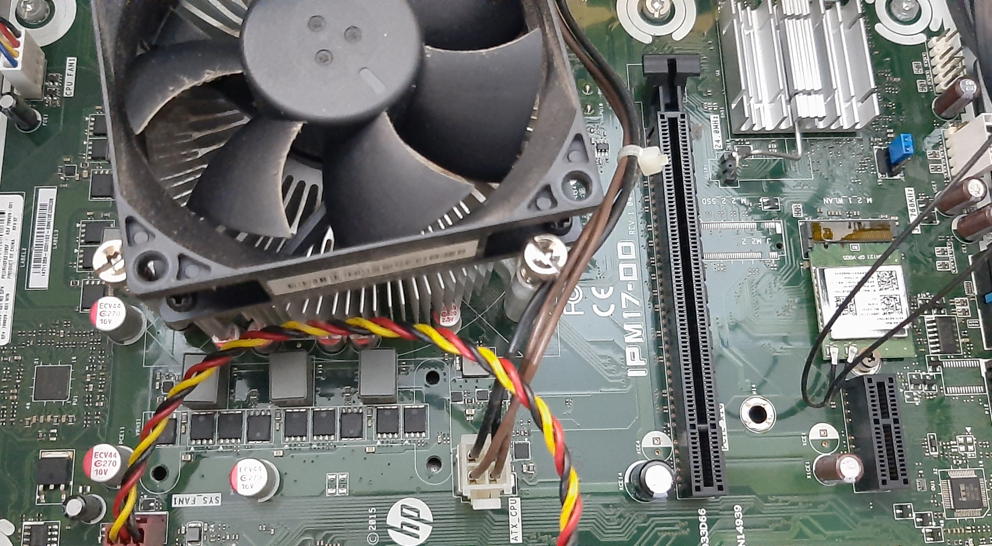 พีซีมือสอง ประกันร้าน 1 เดือน HP Pavilion Desktop 550-177L (i3-6100 Ram8GB SSD120GB)