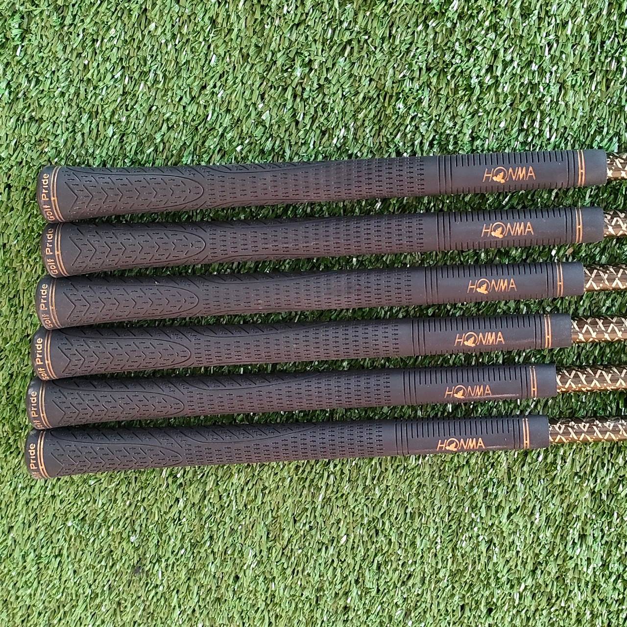 ชุดเหล็ก HONMA BERES FORGED รุ่นใหม่ออฟปี 2020 มีเหล็ก 6 - 11 ก้าน ARMRQ FLEX R ** ก้านระดับ 2 ดาว ** เหล็ก 7 องศา 27 ตีไกลจัด