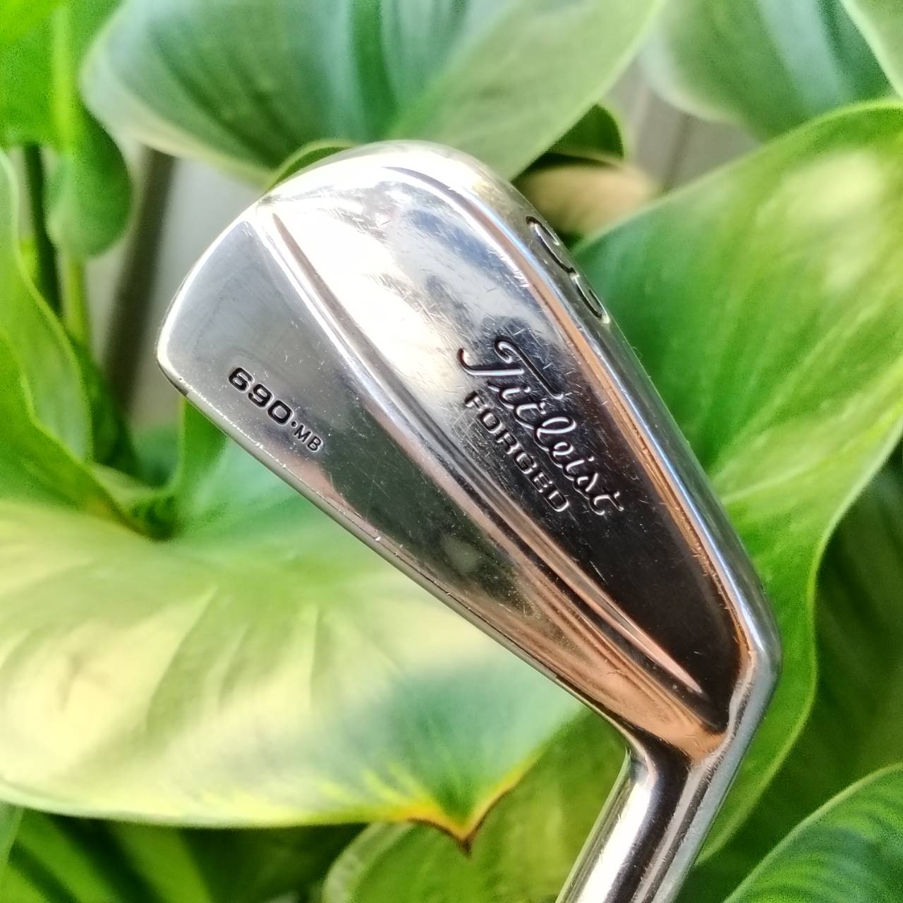 เหล็ก 3 Titleist 690MB FORGED ก้าน DYNAMIC GOLD R300 ก้านดีมาก เข้ากับหัวได้ดีมาก ตีแทง พันช์ๆ เหล็ก FORGED ระดับพรีเมี่ยม ไม้กอล์ฟพรีเมี่ยมมือสอง ของแท้ By NakaraLuxurious