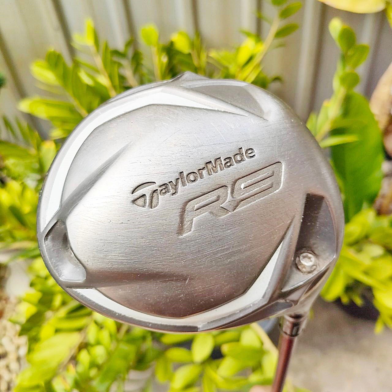DRIVER TAYLORMADE R9 องศา 9.5 ก้าน FUJIKURA MOTORE FLEX R เจ้าของเดิมขัดสีออกเป็นแบบเปลือย ตีดีมากๆ ตีง่ายมาก หัวใหญ่ และไกลมาก ไม้กอล์ฟพรีเมี่ยมมือสอง ของแท้ By NakaraLuxurious