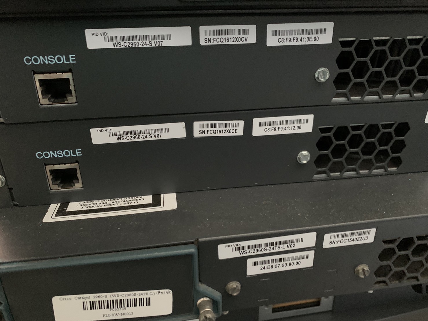 สวิทช์ Switch Cisco Catalyst 2960 24 10/100 LAN Lite Image