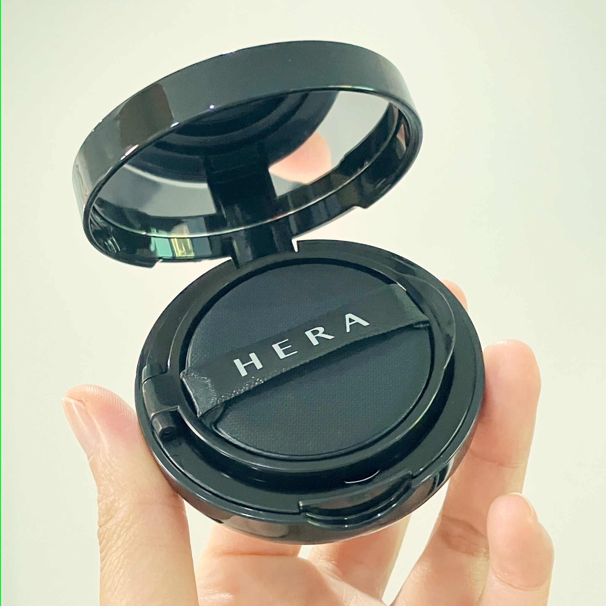 Hera Black Cushion Foundation SPF34/PA++ 5g สี 21N1 Vanilla คุชชั่น ฟาวเดชั่น เนื้อซาตินนุ่มๆ