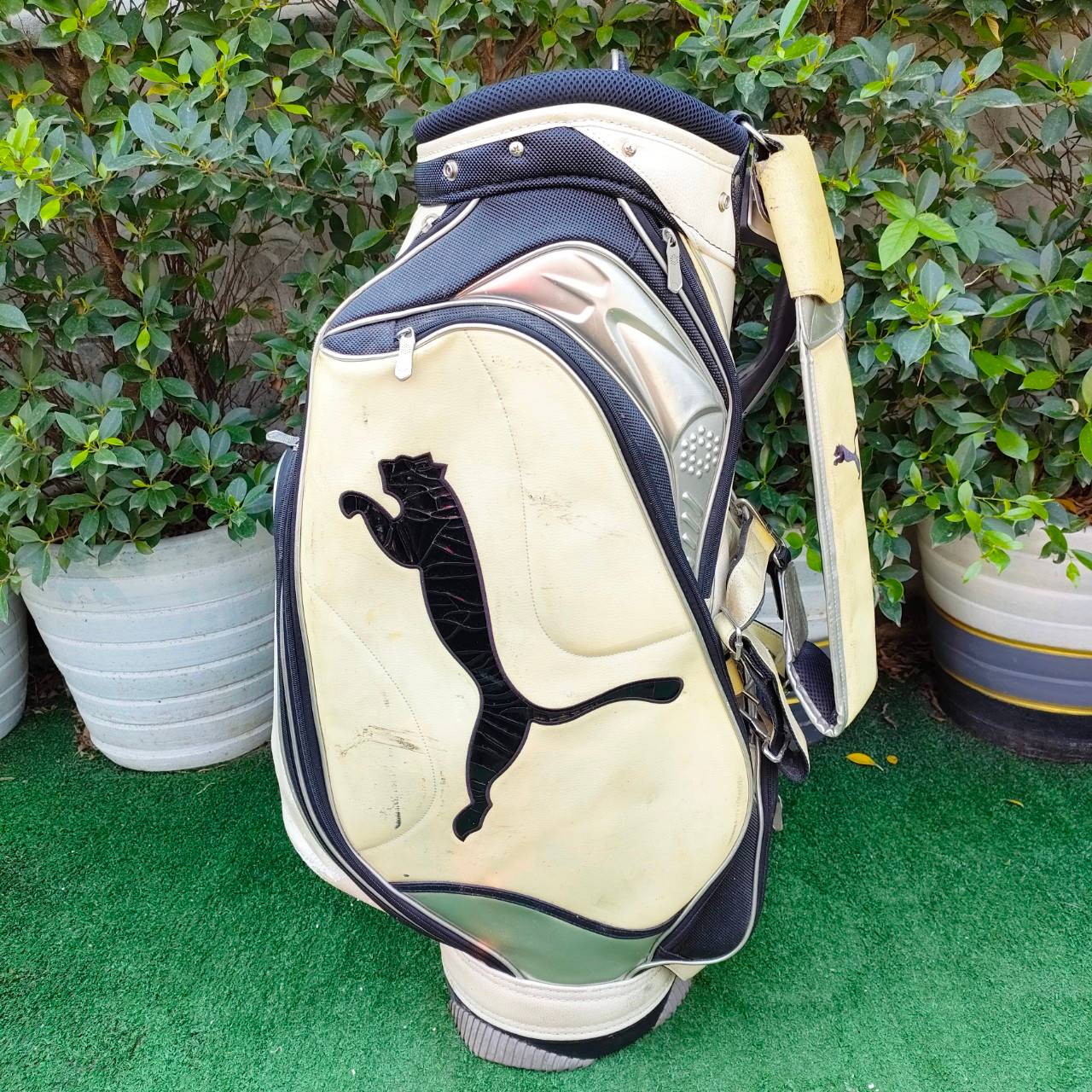 ถุงกอล์ฟ PUMA มือสอง ของแท้ ** ถุงกอล์ฟ มีตำหนิ 3 จุด มีภาพให้ชมท้ายสุดค่ะ **