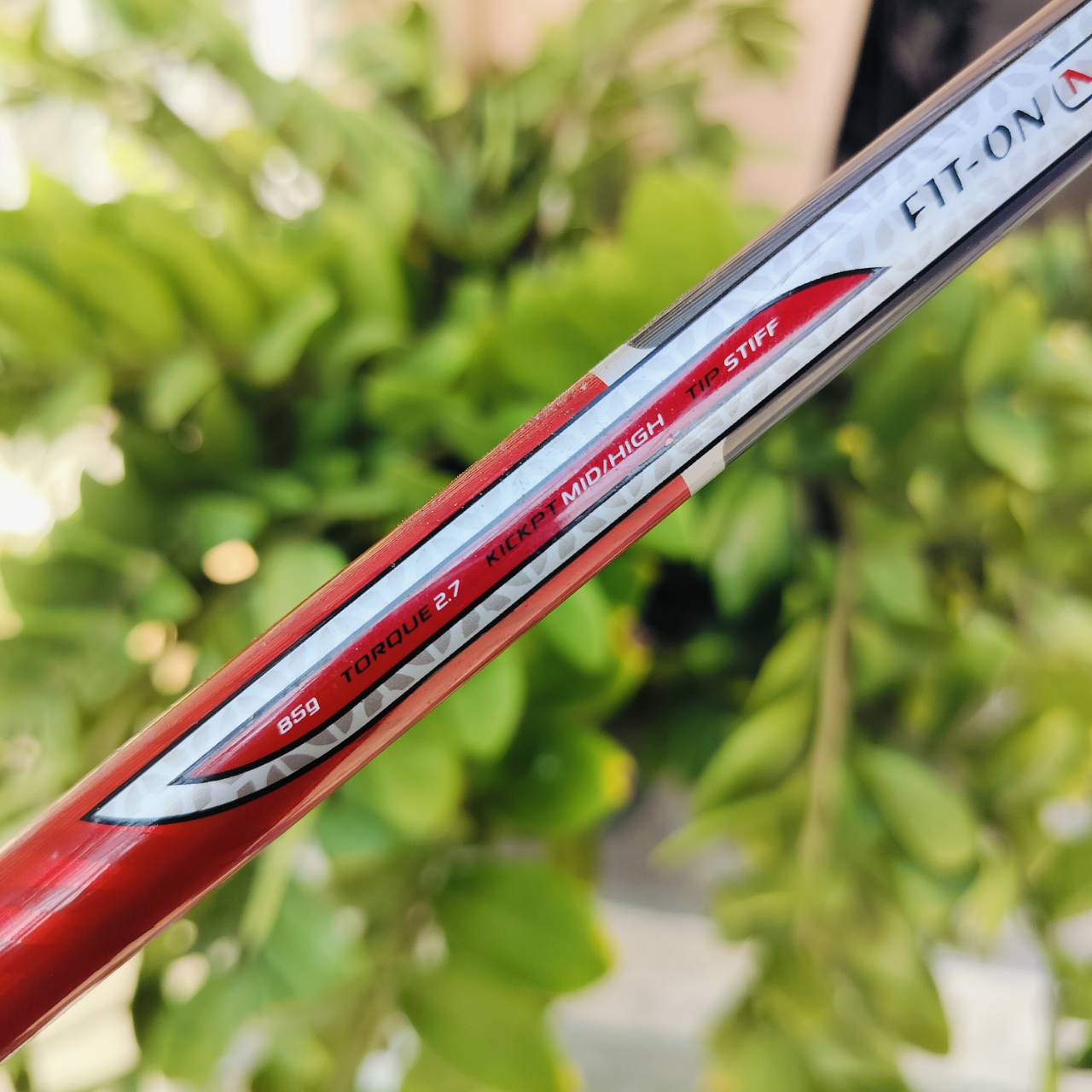 ก้านสำหรับใส่ HYBRID หรือเหล็กยาว FUJIKURA FIT-ON M RED FLEX S ก้านคุณภาพจาก FUJIKURA ตีนิ่งมากๆ ก้านไม้กอล์ฟพรีเมี่ยมมือสอง ของแท้ By NakaraLuxurious