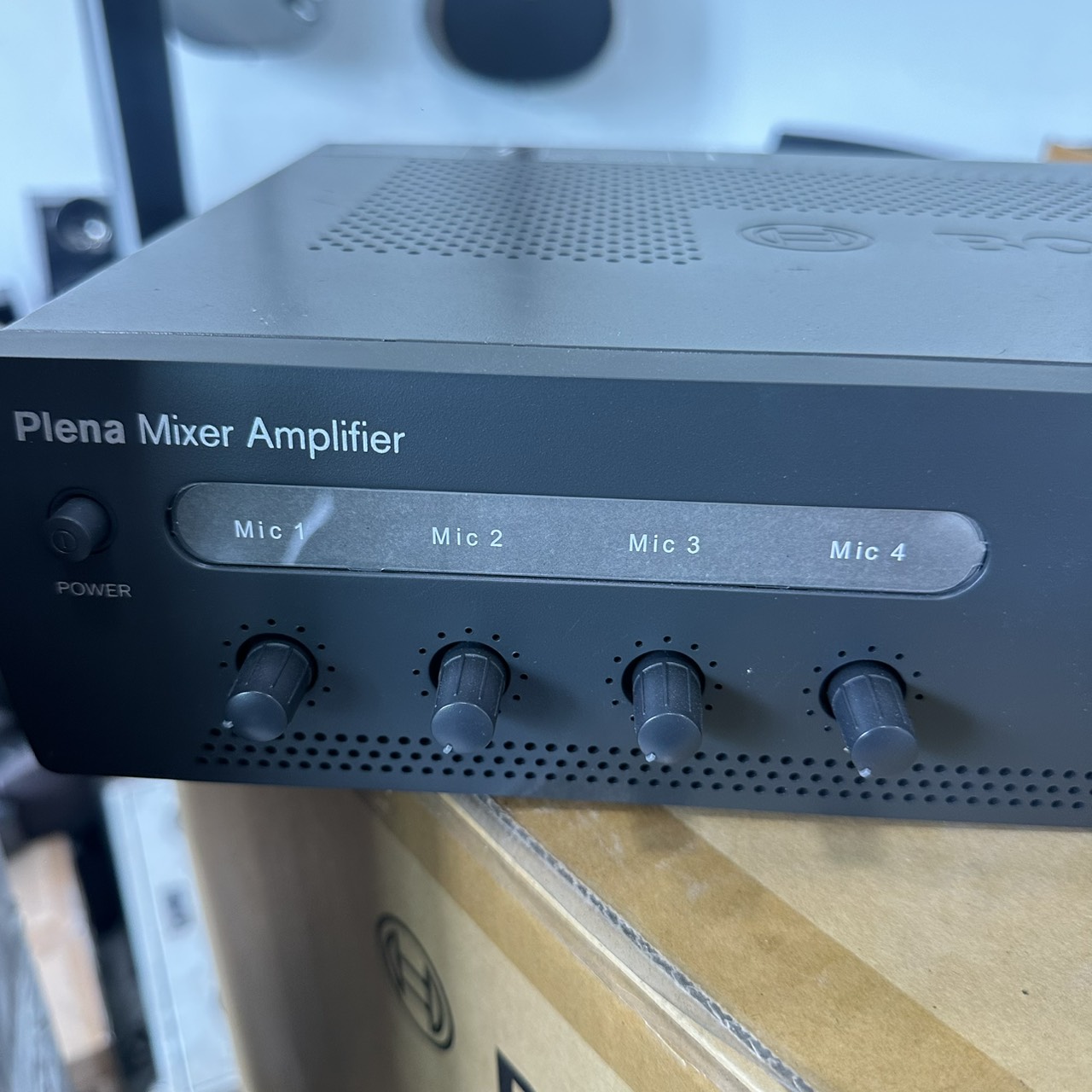 BOSCH PLE-1MA060-EU มิกเซอร์แอมป์ 60 วัตต์ 4 MIC 3 BGM