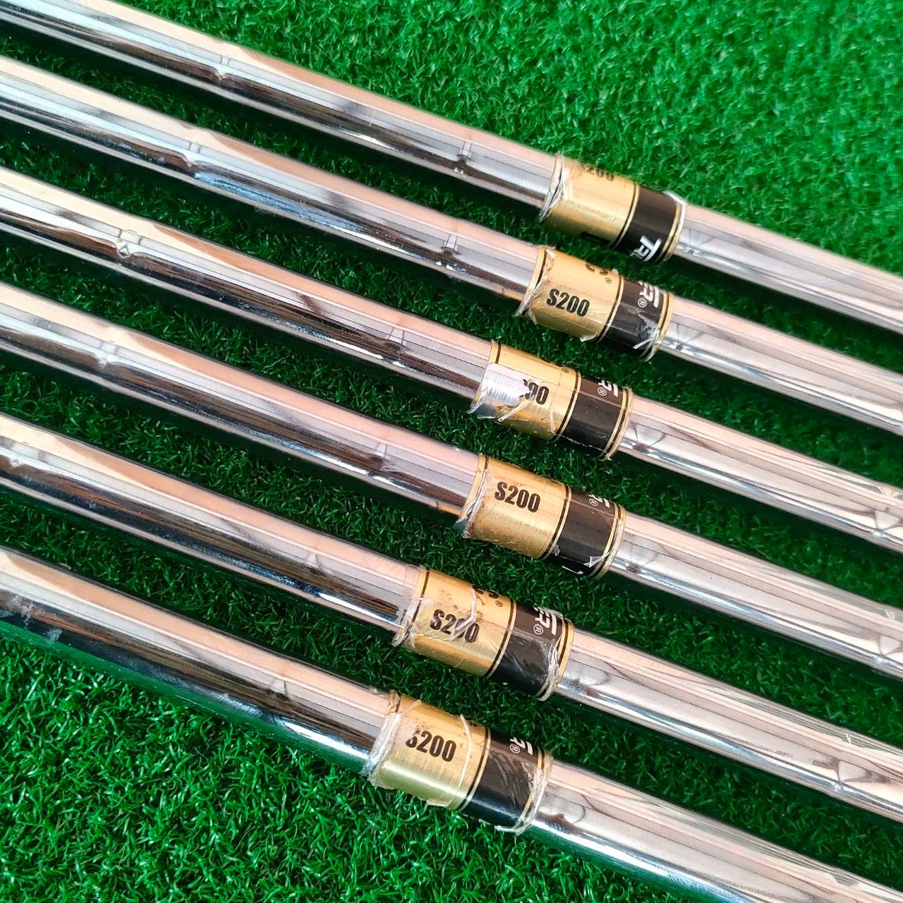 ก้านชุดเหล็ก DYNAMIC GOLD S200 ใส่เหล็ก 5-9 PW สภาพสวยครับ พร้อมกริพ GOLF PRIDE สภาพสวยมาก