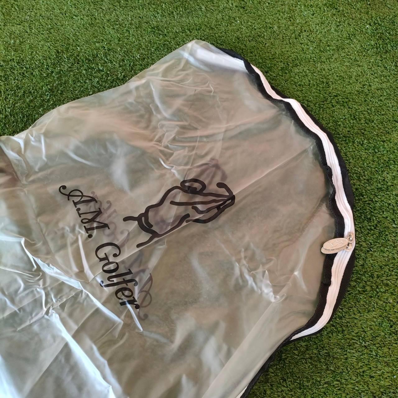 ถุงคลุมกันฝน EM GOLF มือสอง ถุงคลุมนี้สามารถกันฝนได้เป็นอย่างดี ไม้กอล์ฟมือสอง ของแท้ BY NakaraLuxurious