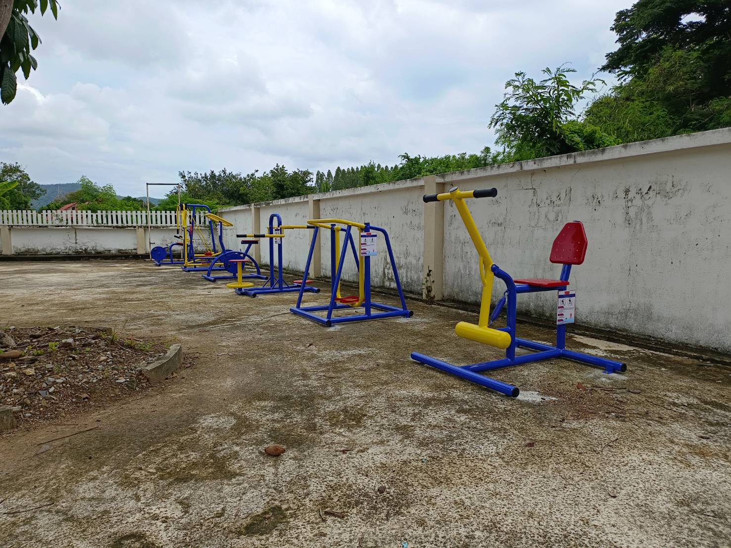 ชุดเครื่องออกกำลังกายกลางแจ้ง6รายการ โปร99,900 สนามกีฬา, เครื่องออกกำลังกายผู้ใหญ่, เครื่องออกกำลังกายสวนสาธารณะ หมู่บ้าน,Exercise equipment outdoor , OutdoorPlayground ,ราคาโรงงาน