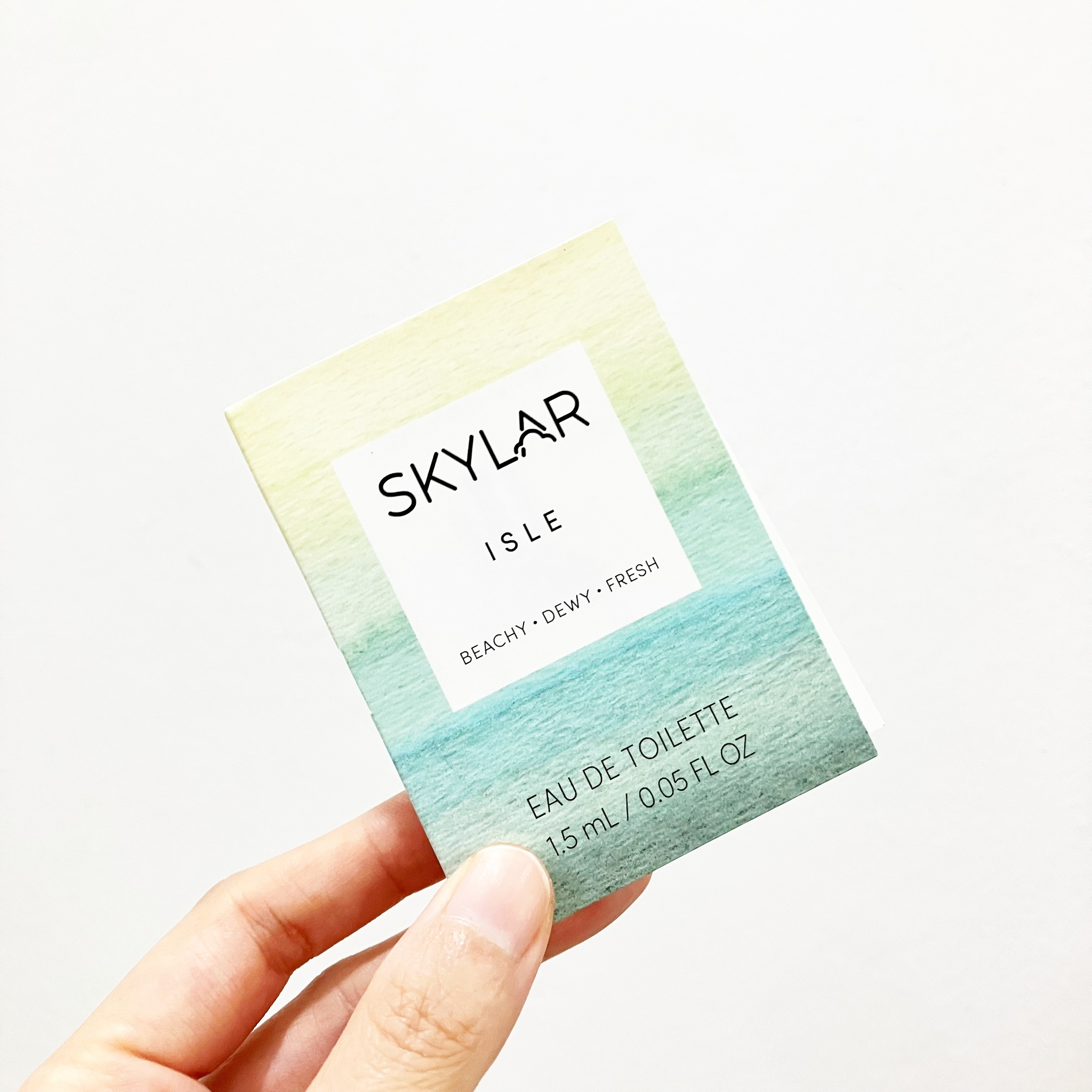 น้ำหอม Vial Skylar Isle EDT น้ำหอมที่มีกลิ่นหอมในโทน สดชื่นและสะอาด