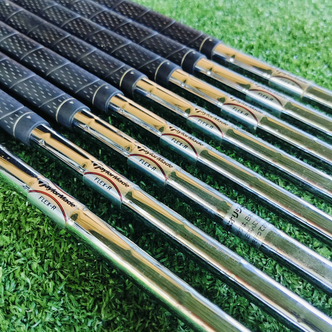 ชุดเหล็ก Taylormade RAC R5 รุ่นนี้ตีง่ายอย่างมาก และถ้าใครเลยลอง จะรู้ว่าตีไกลกว่าปกติมาก ไม้กอล์ฟพรีเมี่ยมมือสอง ของแท้ By NakaraLuxurious