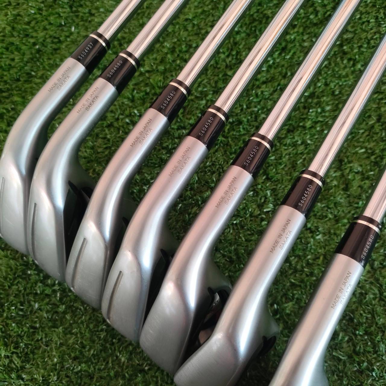 ชุดเหล็ก HONMA T//WORLD GS มีเหล็ก 4-10 ก้าน DYNAMIC GOLD S400 กริพ CADERO ทั้งชุด, สภาพสวย ชุดนี้รุ่นใหม่ออกปี 2021, เหล็กมี CAVITY ตีง่ายมาก!! ไม้กอล์ฟมือสอง ของแท้ BY NakaraLuxurious