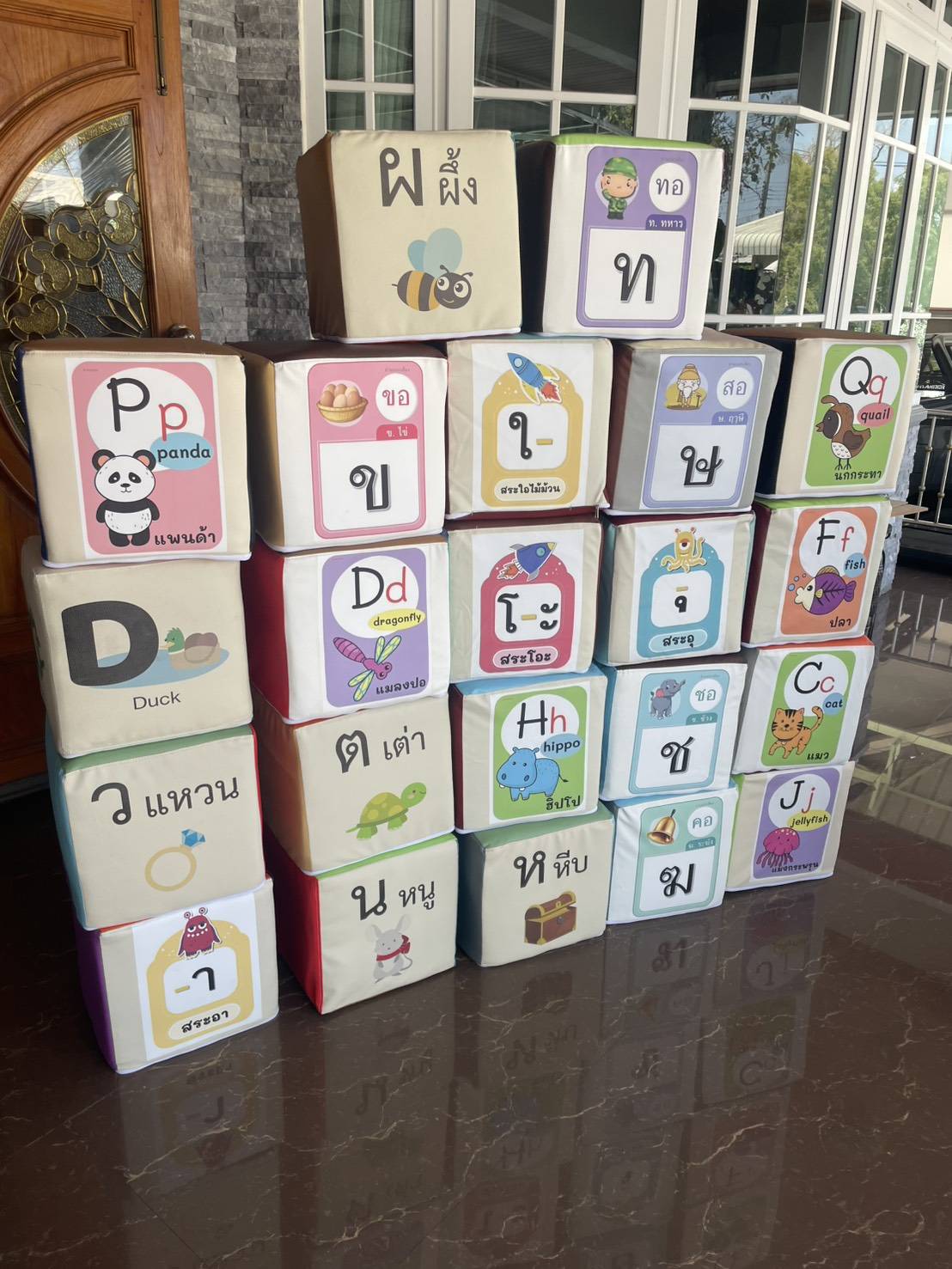 รับสั่งผลิต บล็อคนุ่มพยัญชนะไทย ก-ฮ/สระ /ภาษาอังกฤษA-Z ราคาต่อ10ลูก ลูกเต๋านุ่มนิ่มเด็ก ลูกเต๋านุ่มนิ่ม สตูลเด็ก เก้าอี้สตูล ,สี่เหลี่ยม pvc ,เบาะนุ่มนิ่ม, softplay, indoor playground สั่งผลิต