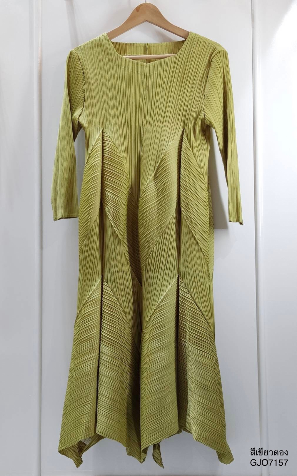 2MUAY รุ่น GJO7157 HALF SLEEVE VOLUME PLEATED DRESS เดรสผู้หญิง เดรสพลีทคุณภาพ 12สี FREE SIZE