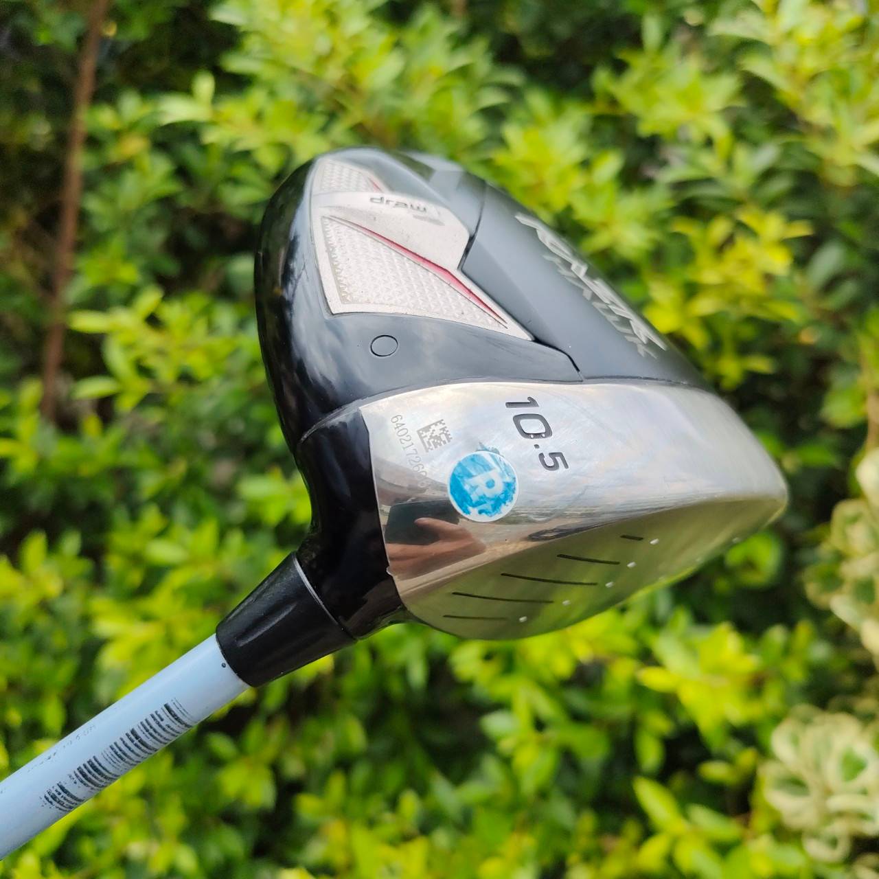DRIVER CALLAWAY RAZR HAWK องศา 10.5 ก้าน CALLAWAY RAZR HAWK FLEX R ดุดันไม่เกรงใจใคร เท่มากๆ เหมือนแบทแมน ก้านเจาแค่ 50 กรัม 10.5 R คือตีสบายๆๆๆ ตีเบาแค่ไหน ระยะก็มาเต็มๆ สวีตสปอตกว้าง ตีไกลสุดขีดครับ!!! จัดให้ราคาดีมาก
