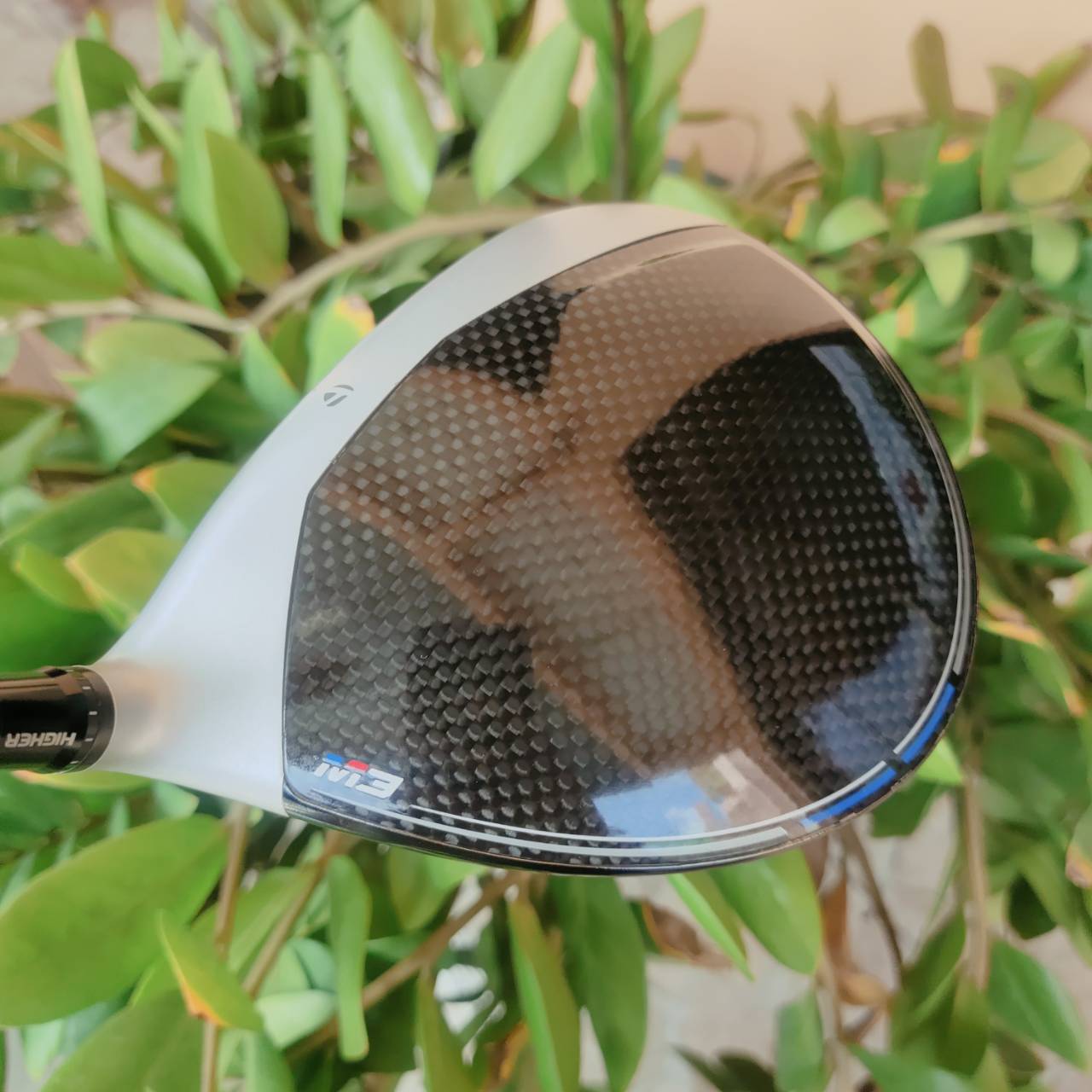 DRIVER TAYLORMADE M3 องศา 9.5 ก้าน KUROKAGE FLEX S ก้านดีมากๆ หน้า TWIST FACE กระดองเคฟล่างามๆ ไขปรับได้ทุกวงสวิง หน้าไม้มี SPEED POCKET เพื่อเพิ่มความเด้งขั้นสุด ไม้กอล์ฟพรีเมี่ยมมือสอง ของแท้ By NakaraLuxurious