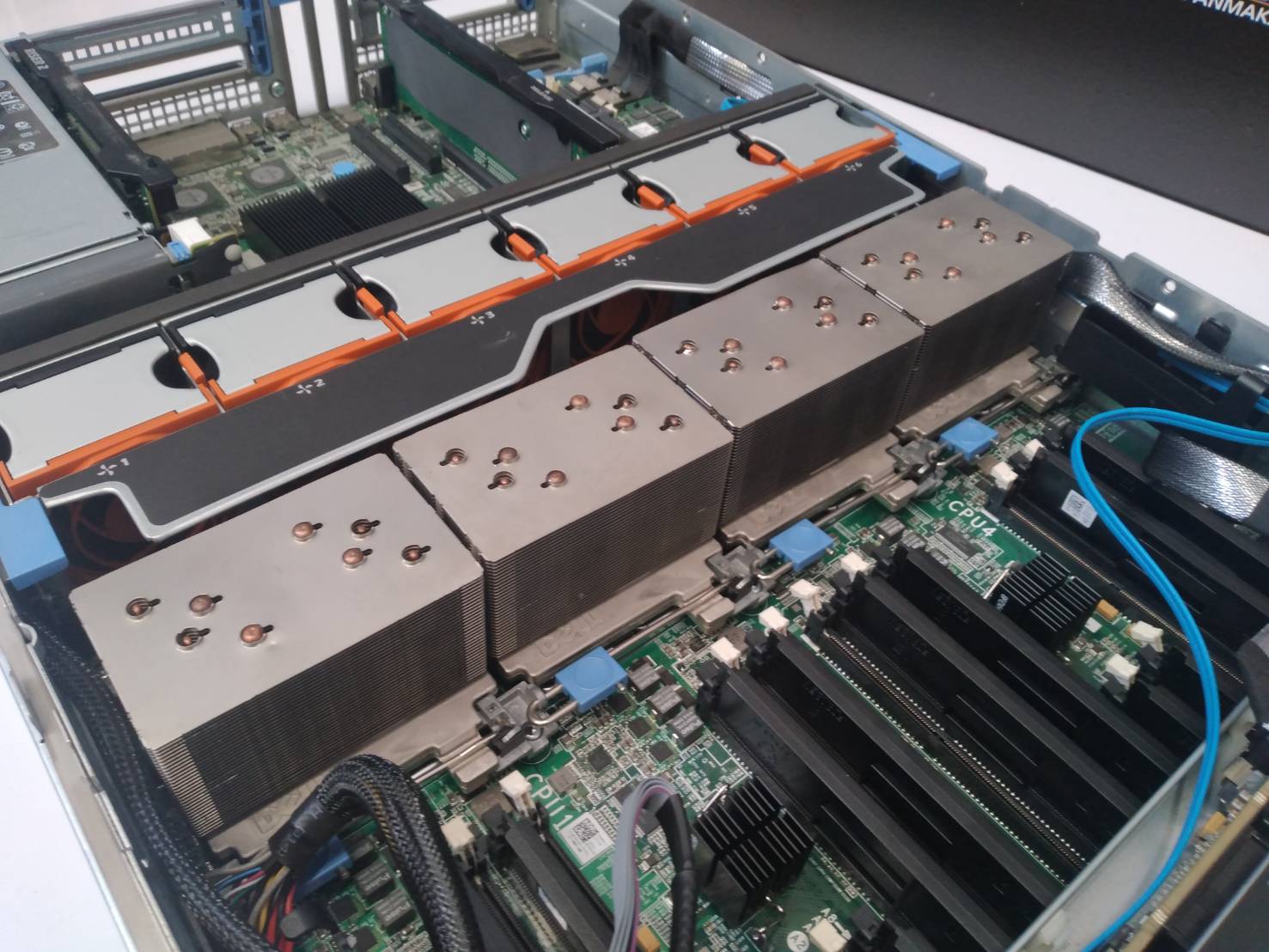 Dell R810 2 U ที่คุ้มค่าสุดชั่วโมงนี้