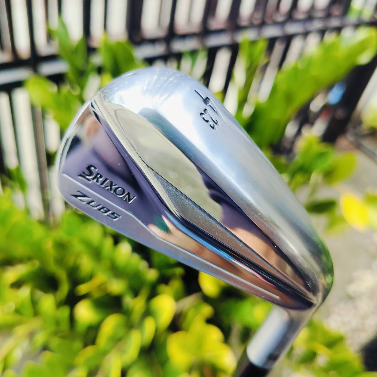 เหล็กไฮบริด SRIXON ZU85 เป็น U4 องศา 23 FORGED เป็นเหล็กยาวกึ่งไฮบริด ตีแม่น สปินจัด ตีง่ายเหมือนไฮบริด แต่ตีแม่นยำ ตกหยุด ไม้กอล์ฟพรีเมี่ยมญี่ปุ่นมือสอง By NakaraLuxurious ไม้กอล์ฟพรีเมี่ยมญี่ปุ่นมือสอง By NakaraLuxurious