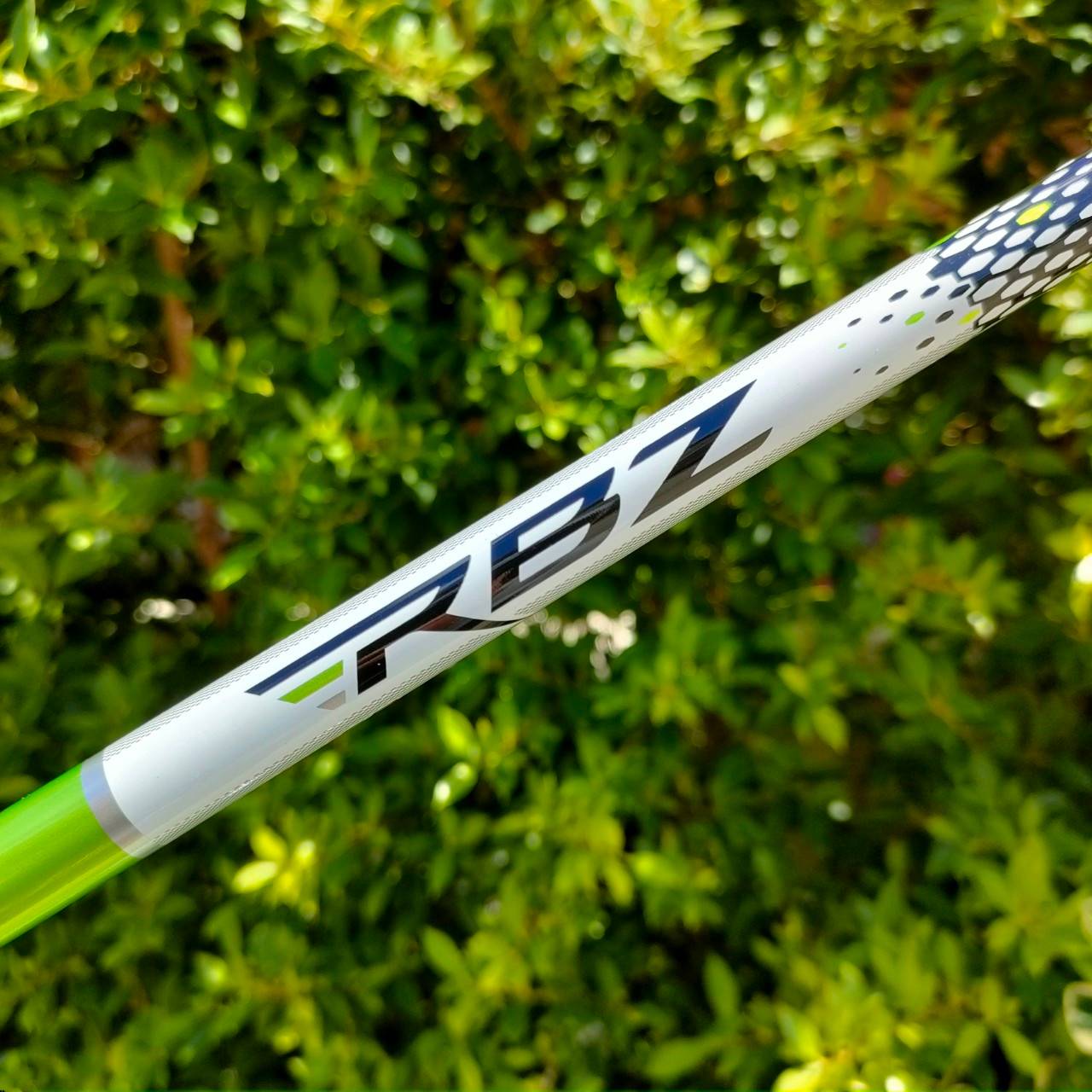ก้าน TAYLORMADE RBZ มือสอง ความยาวเฉพาะก้าน 44 นิ้ว FLEX SR ก้านสำหรับใส่ DRIVER หรือตัวใส่ FW3 ได้เหมือนกัน ติดกริพมาให้แล้ว ไม้กอล์ฟมือสอง ของแท้ BY NakaraLuxurious