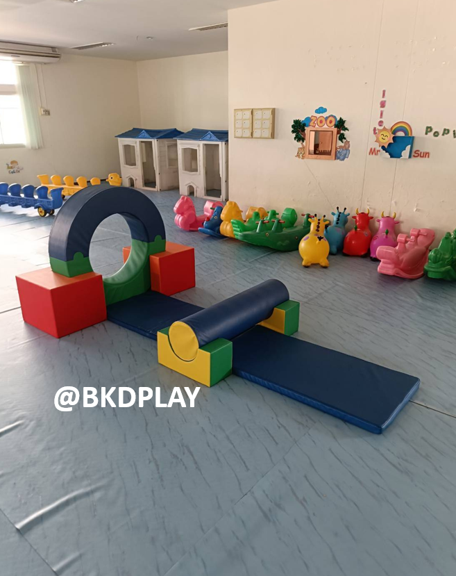 โดนัทนุ่มนิ่ม พร้อมเบาะทางเดินฝึกทรงตัว กระตุ้นพัฒนาการ กิจกรรมบำบัด กายภาพบำบัดเด็ก เสริมพัฒนาการกล้ามเนื้อมัดใหญ่ indoorplayground รับผลิตเครื่องเล่นนุ่มนิ่ม softplay ใช้ในโรงเรียนนอนุบาล ศูนย์พัฒนาเด็กเล็ก โรงพยาบาล