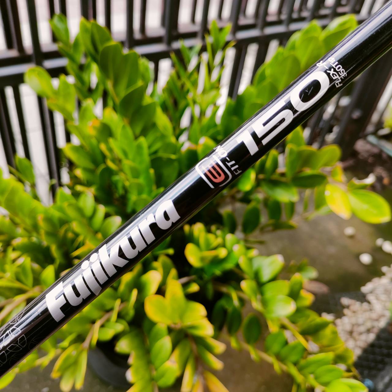 Driver Callaway FT-5 DRAW ก้าน FUJIKURA FIT-ON FLEX R เป็นรุ่น DRAW ช่วยแก้ไขปัญหา ท่านที่ชอบตีเฟดโดยเฉพาะ ให้กลับมาตีตรงและได้ระยะ ได้อย่างเต็มที่ ไม้กอล์ฟพรีเมี่ยมมือสอง ของแท้ By NakaraLuxurious
