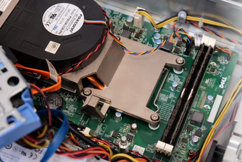 Dell OptiPlex 990 SFF คอมพิวเตอร์ตั้งโต๊ะ CPU i3-2100 NO Ram NO HDD