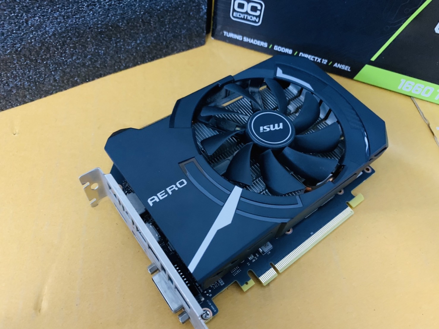 การ์ดจอ Msi 1660Ti 6GB GDDR6 192 bit รองรับ Port DVI , HDMI , Display Port