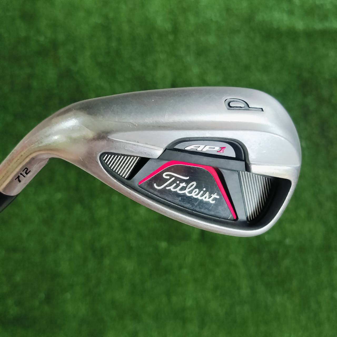 *** ไม้กอล์ฟมือซ้าย *** ชุดเหล็ก Titleist AP1 712 ก้าน TOUR AD 65i FLEX R ก้านเด็ดมาก แค่ก้านก็คุ้มแล้ว!!! ไม้กอล์ฟพรีเมี่ยมมือสอง ของแท้ By NakaraLuxurious