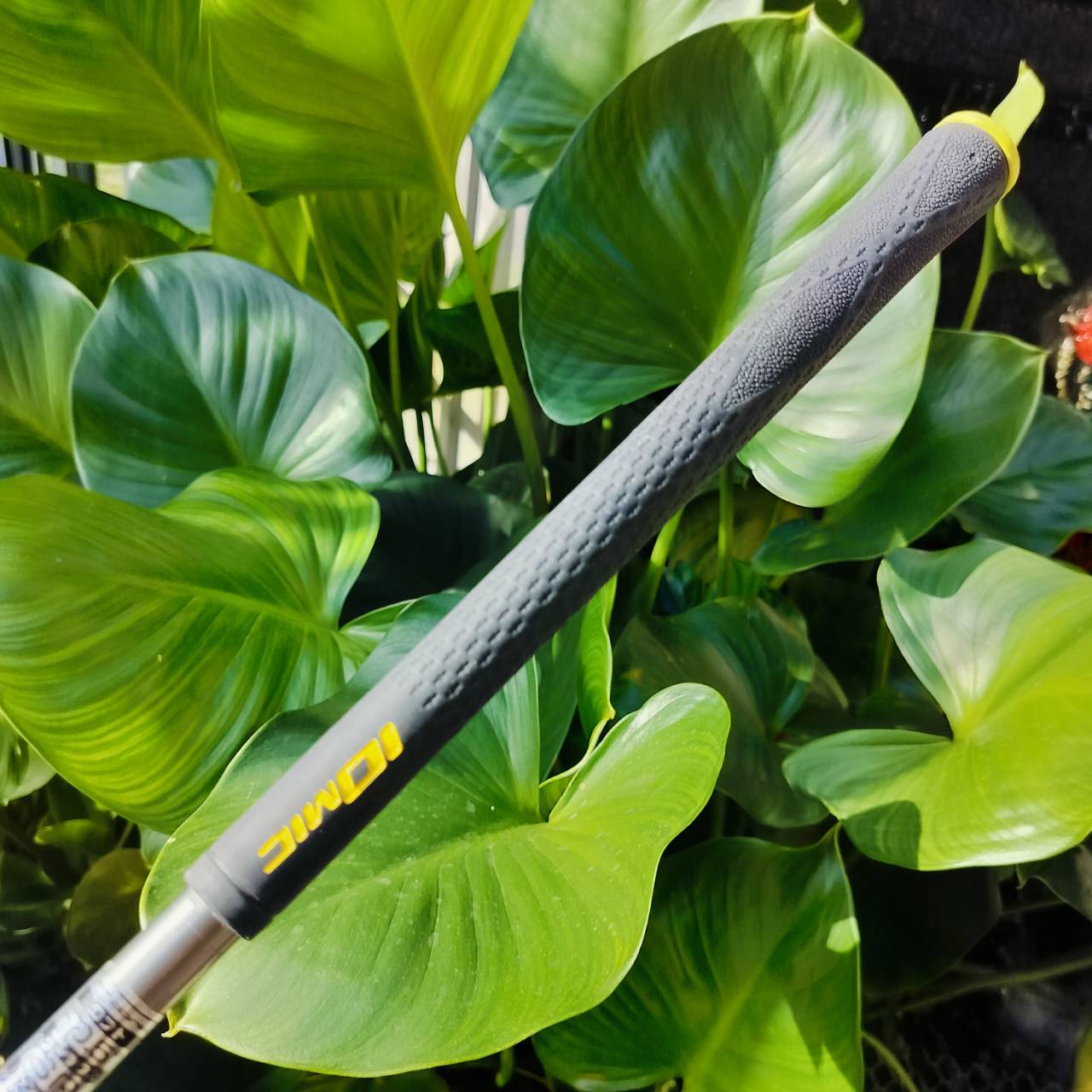 DRIVER KING COBRA L5V องศา 10.5 ก้าน TOUR AD MD-5SR *** แค่ก้านก็เกินคุ้มแล้วค่ะ *** ก้านอย่างเดียวใหม่ๆเป็นหมื่น!!! ไม้กอล์ฟพรีเมี่ยมมือสอง ของแท้ By NakaraLuxurious