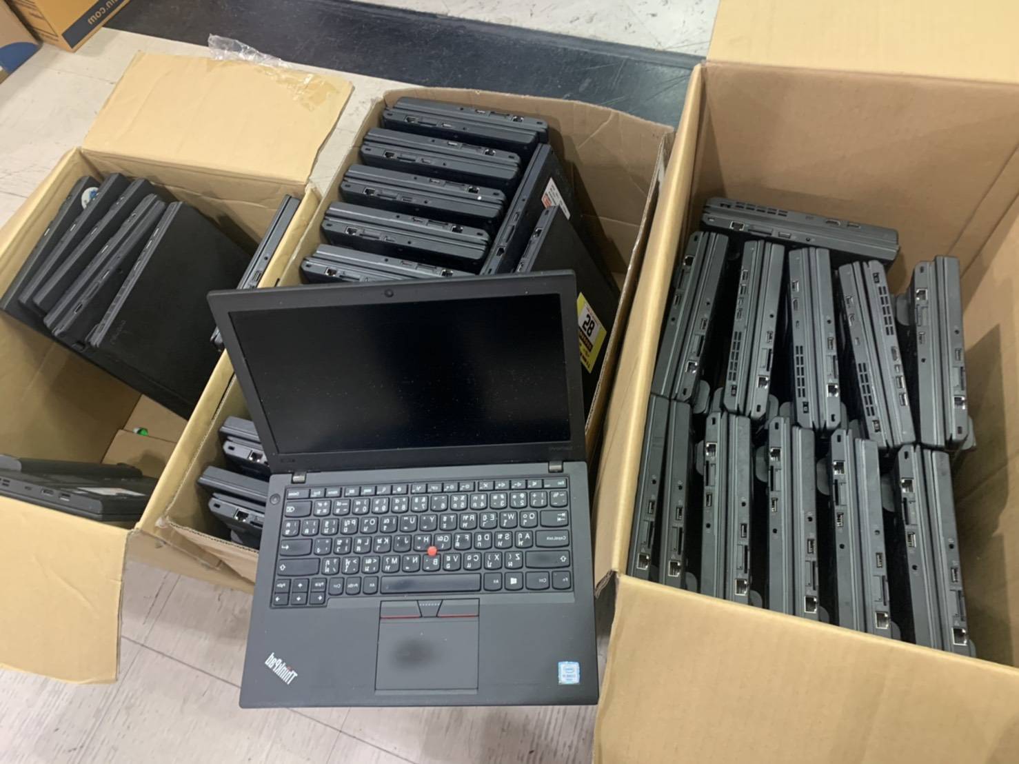 Lenovo x260 CPU : i5-6200