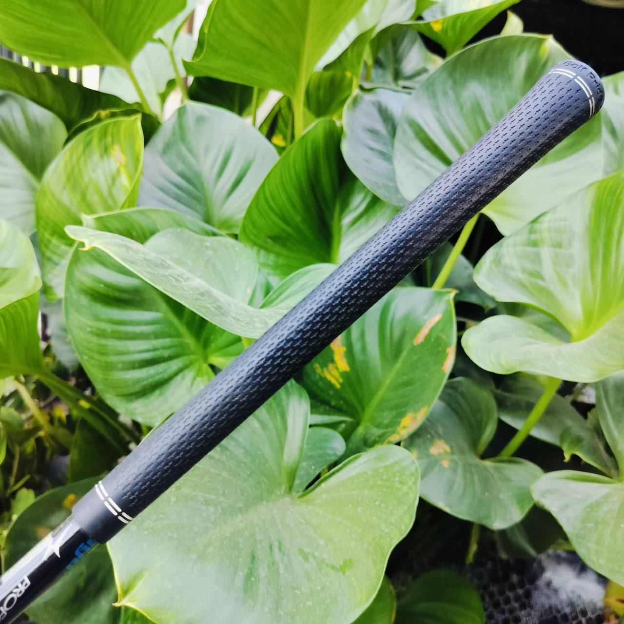 ก้านใส่ Fairway Woods UST MAMIYA UNIFLEX ความยาวเฉพาะก้าน 42 นิ้ว ใส่แล้วจะยาว 43 ตามสเปค มีกริพติดมาให้ด้วยแล้วค่ะ