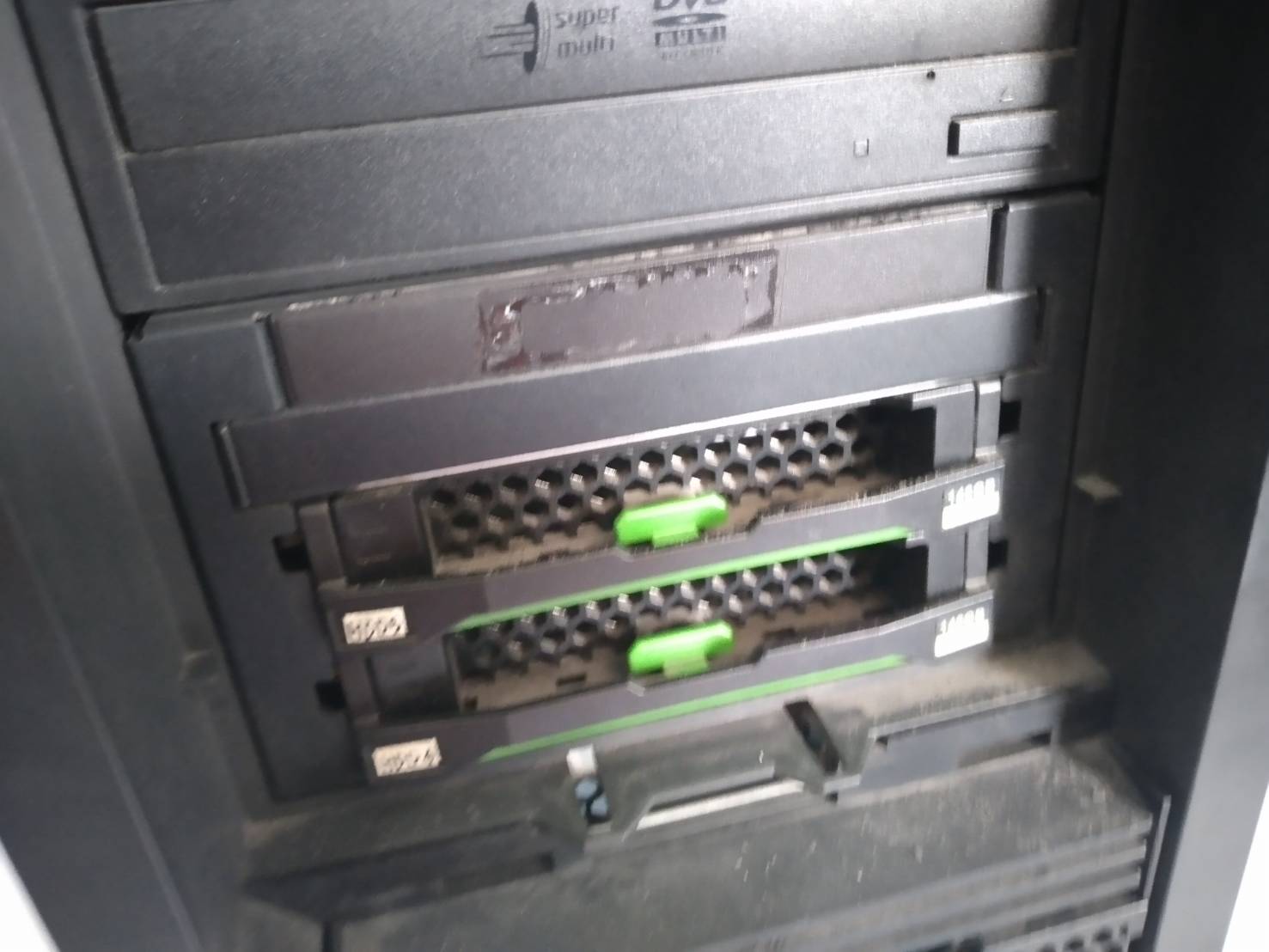 Fujitsu primergy tx200s6