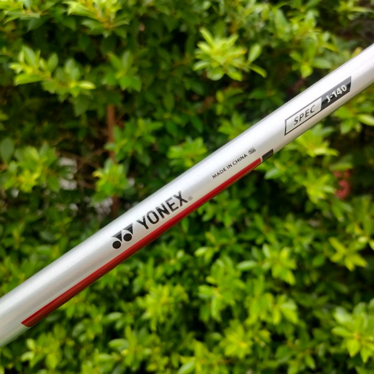 **ราคาต่อชิ้น** ก้าน YONEX SPEC J-140 ของใหม่!! ความยาว 39 นิ้ว FLEX R เป็นก้านสำหรับใส่ชุดเหล็ก ก้านผลิตที่จีนแต่เป็นของ YONEX กราไฟต์แท้ 100% คุณภาพสูงสุด!! มือหนึ่ง ของแท้ BY NakaraLuxurious