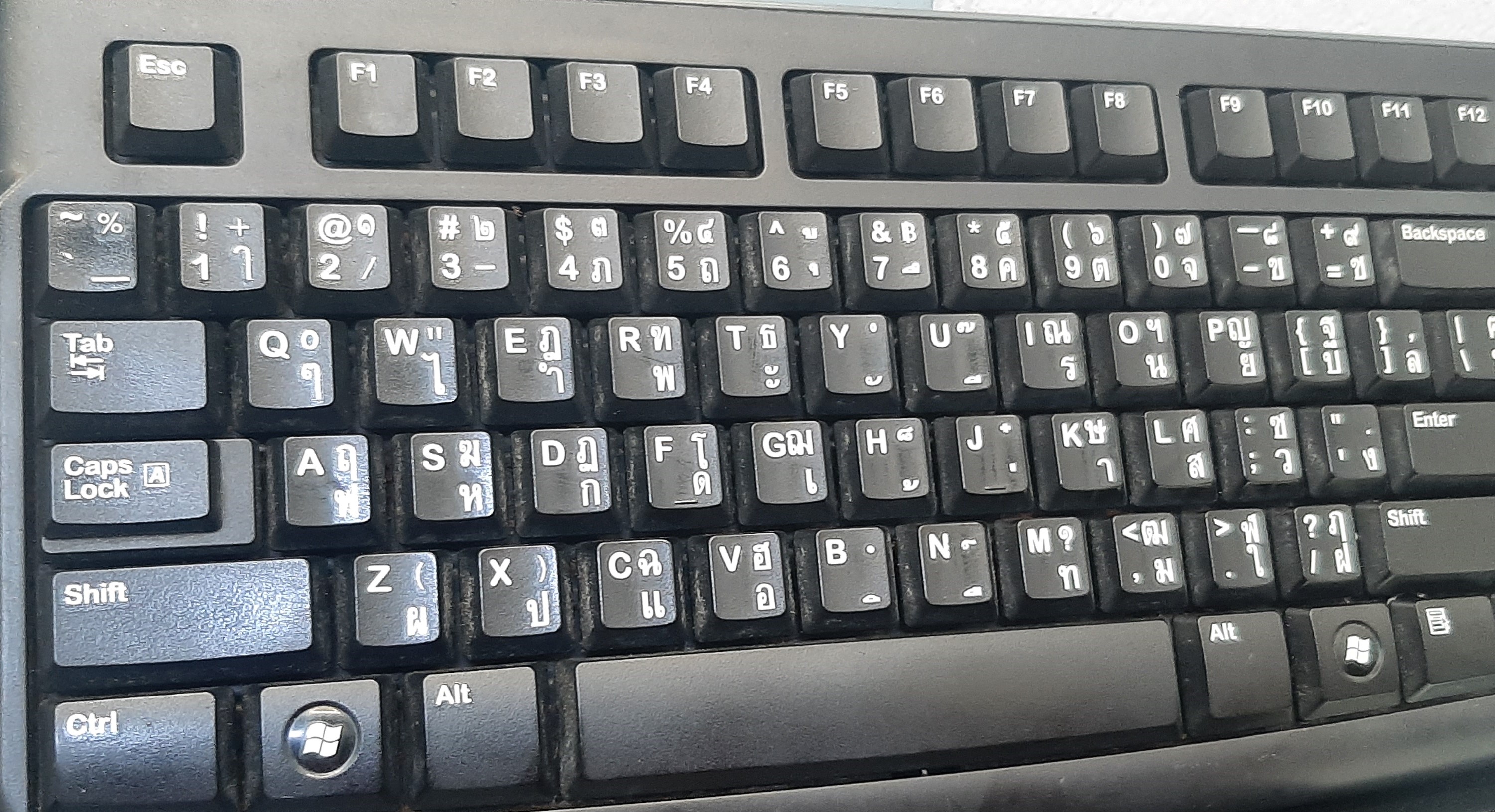 Keyboard Thai มีสาย Logitech USB Keyboard K120 มือสอง สภาพดี ประกันร้าน 7 วัน