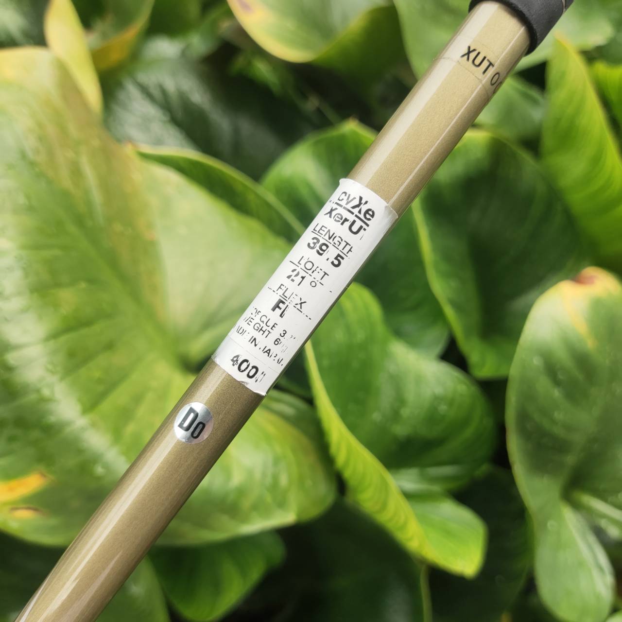 UT21 ROYAL COLLECTION CVER X รุ่นยอดนิยมสำหรับสายตีไกล แม่น มั่นใจทุกช็อต