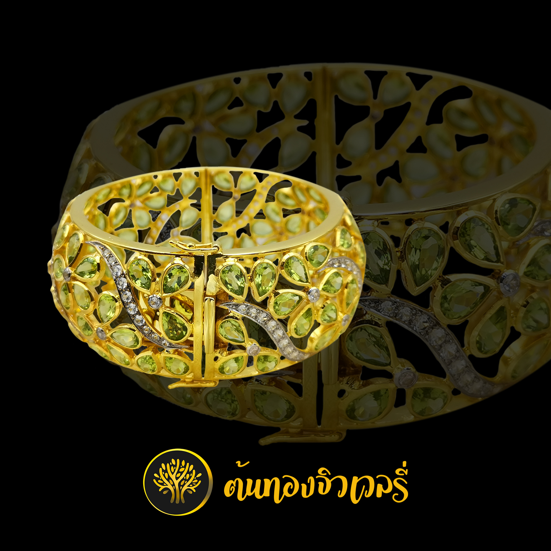กำไลข้อมือ พลอยเพอริดอตฝังแน่นๆ สวยๆแบบจัดเต็มไปเลยครับงานนี้