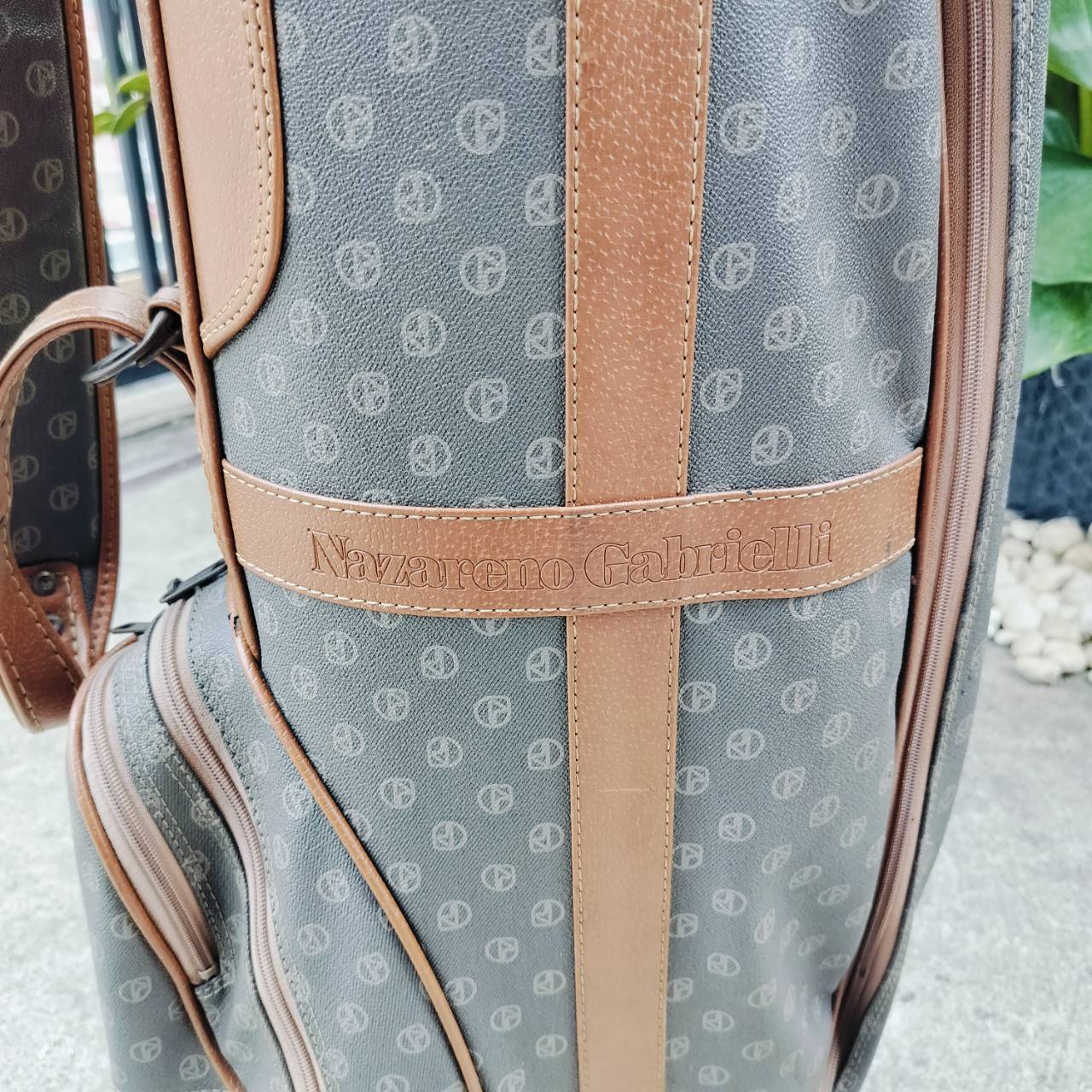 Italian Fashion Brands: Nazareno Gabrielli leather golf bag ถุงกอล์ฟแบรนด์เนม วินเทจสุดหรู ของแท้ หนังแท้ มือสอง ค่ะ ราคาปกติแพงมากๆ หายากมาก