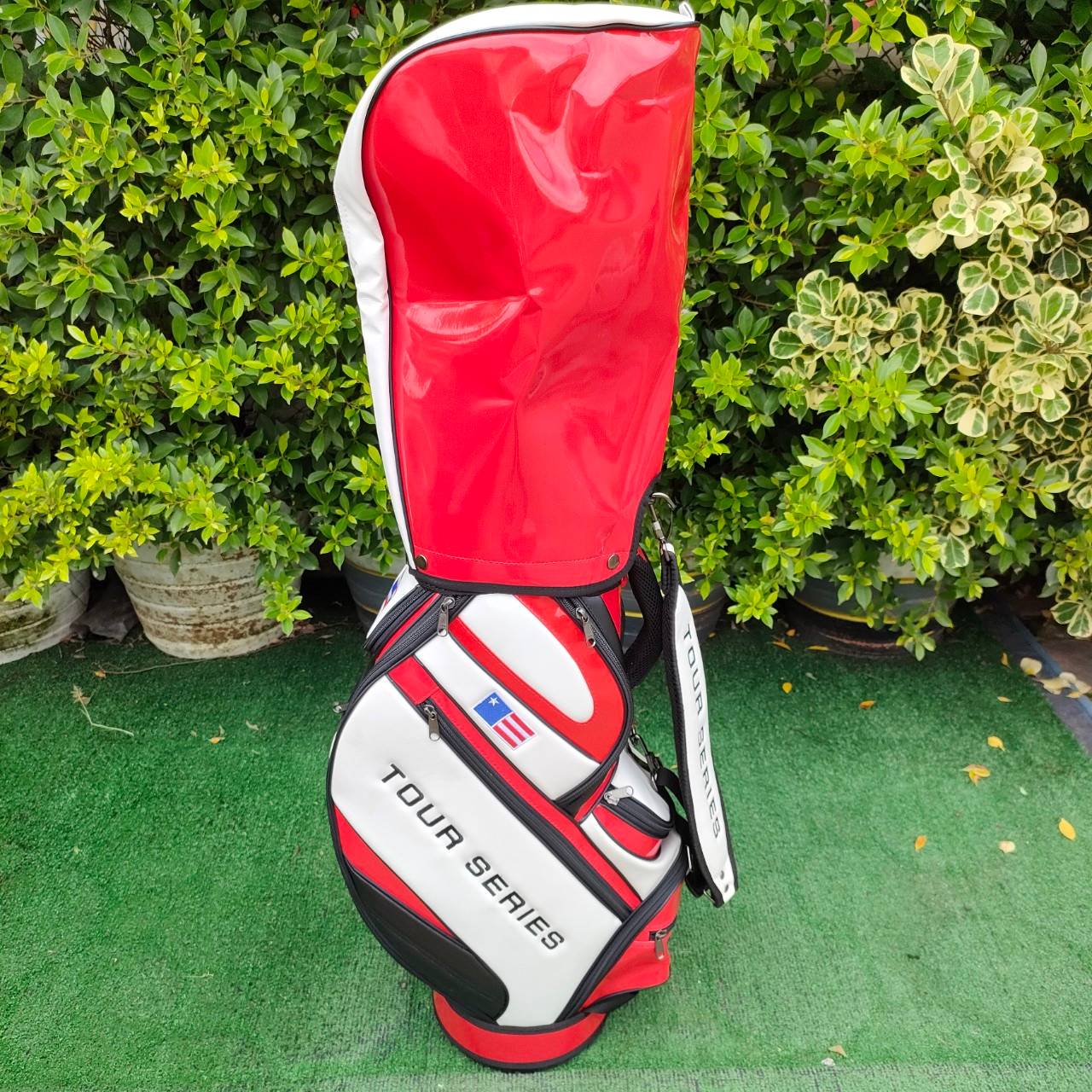 ถุงกอล์ฟเด็ก U.S.KIDS GOLF TOUR SERIES - สีแดง02 ขนาดไชส์ของถุง ปากถุง 7.5 นิ้ว ความสูงของถุงกอล์ฟ 28 นิ้ว มือหนึ่ง ของแท้ BY NakaraLuxurious