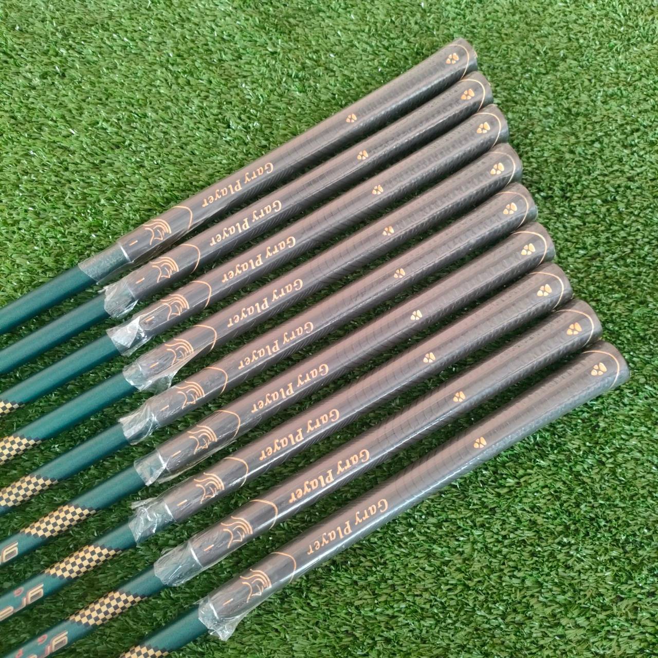 ชุดเหล็ก GARY PLAYER GRANPRIX GPX II ของใหม่!!! มีเหล็ก 3-9 เเละ PW SW ก้าน ALDILA GRANPRIX FLEX R สุดยอดวัสดุพรีเมี่ยม!! ไม้กอล์ฟมือหนึ่ง ของแท้ BY NakaraLuxurious