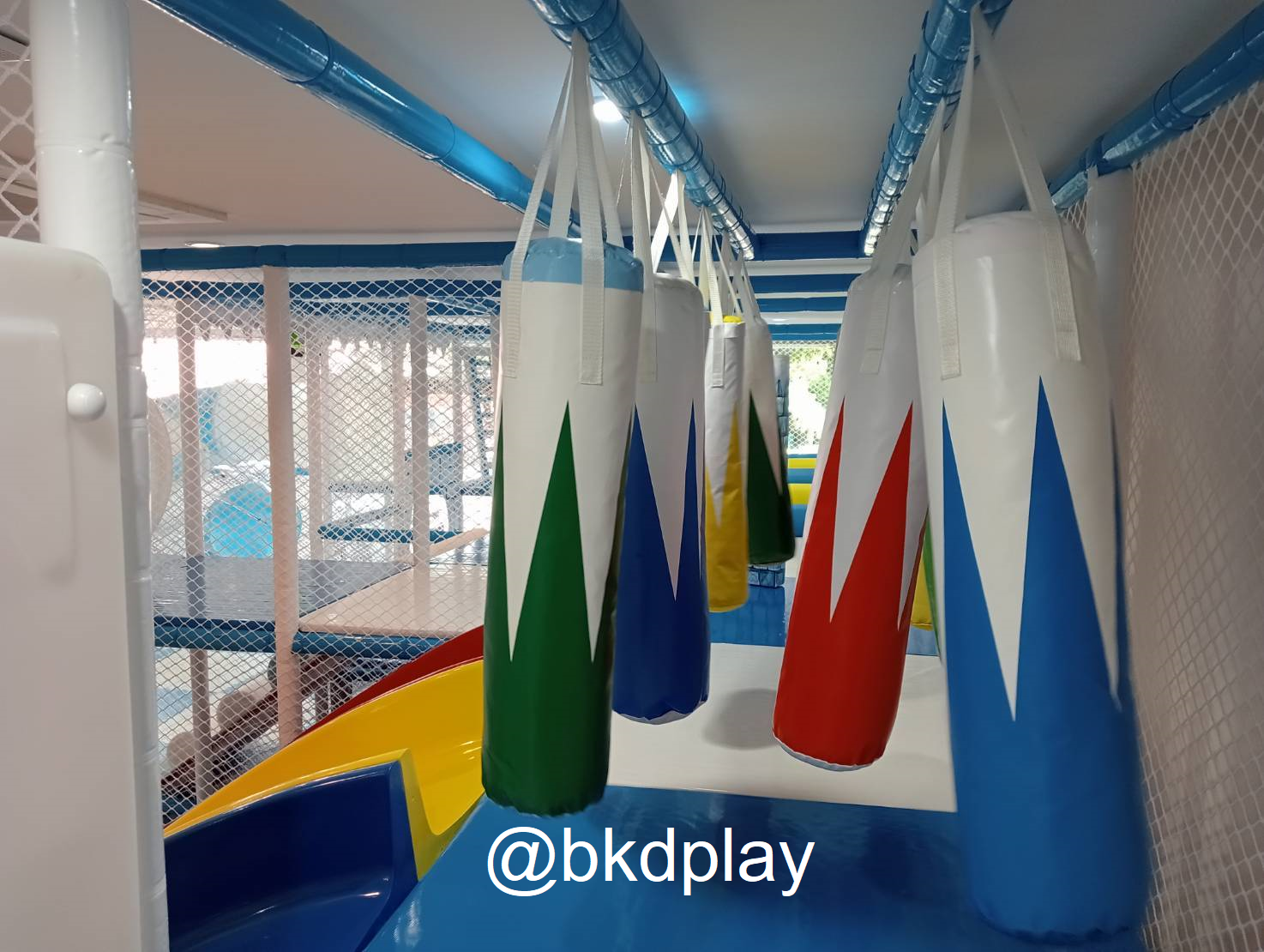 ห้องบอล ชุด สวนสนุกเพนกวิน ,บ้านบอลเด็ก,สวนสนุกเด็ก เครื่องเล่นสนามในร่ม ของเล่น indoor playgroundราคาโรงงาน รับทำบ้านบอลในห้าง มุมเด็ก kidzone